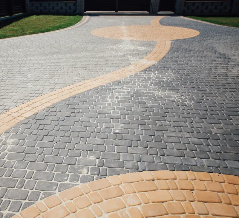 Block paving driveway with decorative edging